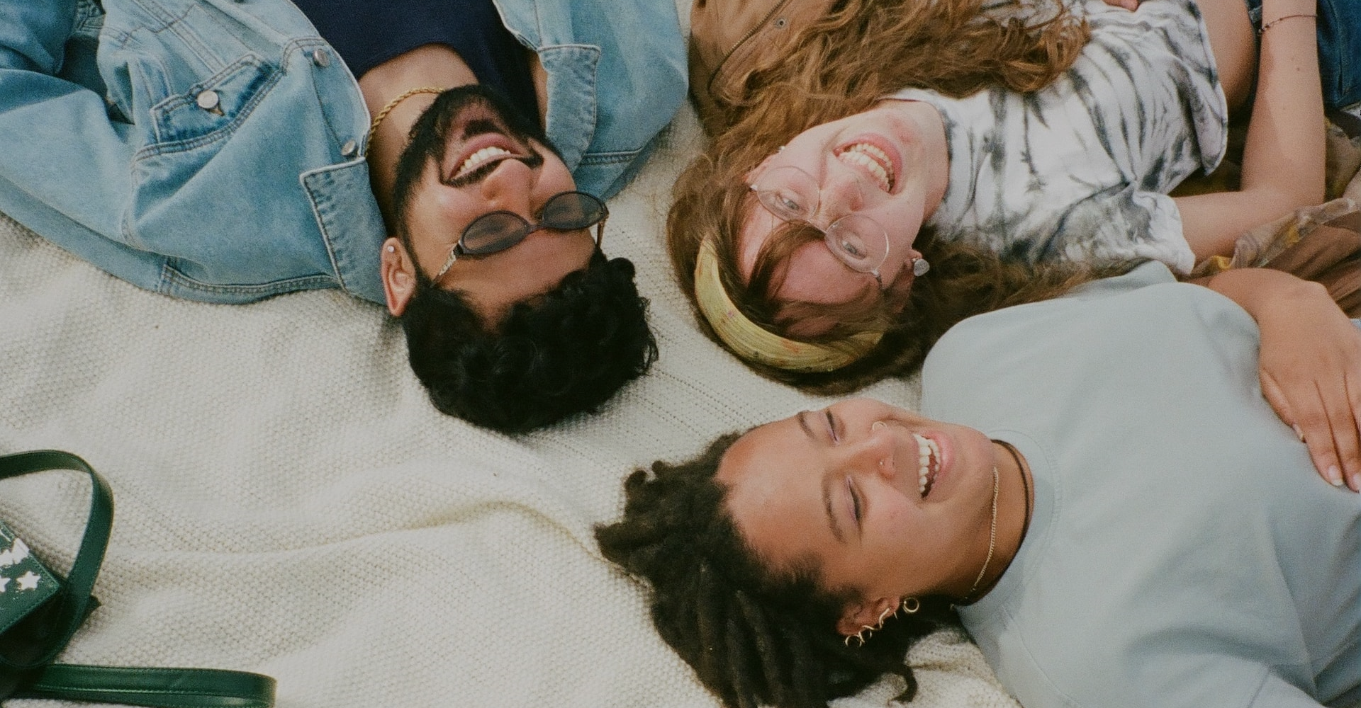 3people smiling together photo